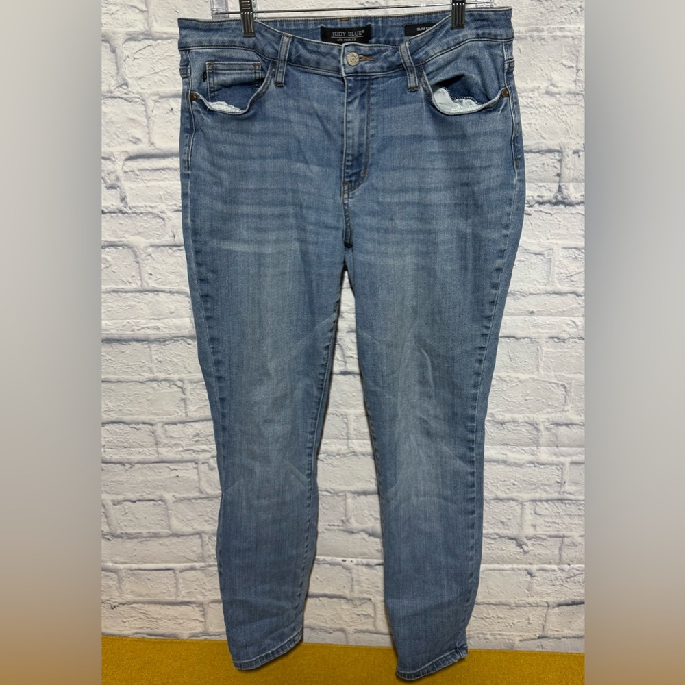 Judy Blue Women's Skinny Jeans - Light Blue